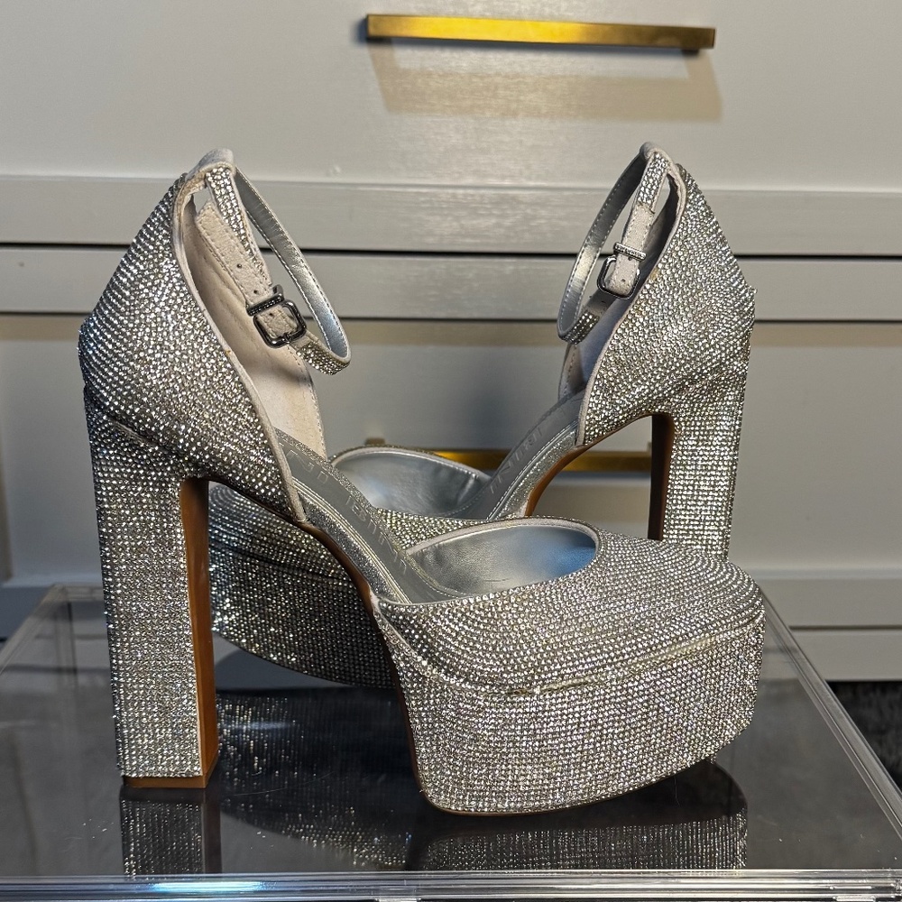 Silver Rhinestone Platform Heels – Never Worn ✨ Perfect NYE Party Shoes